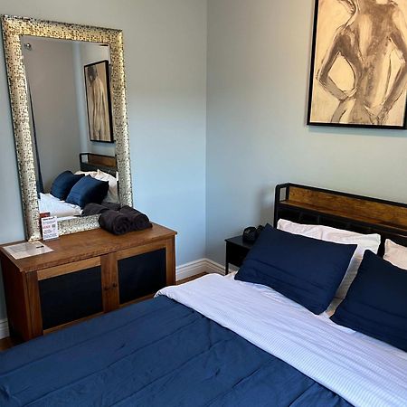 Blue Room In Dorothy'S Bnb Chicago Extérieur photo