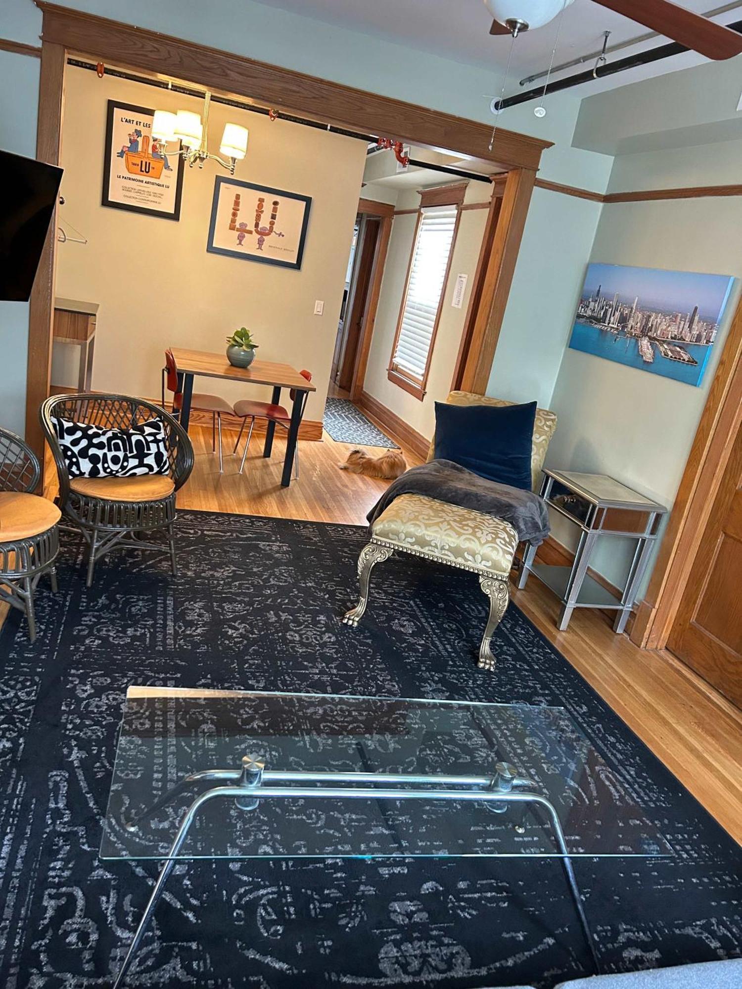 Blue Room In Dorothy'S Bnb Chicago Extérieur photo